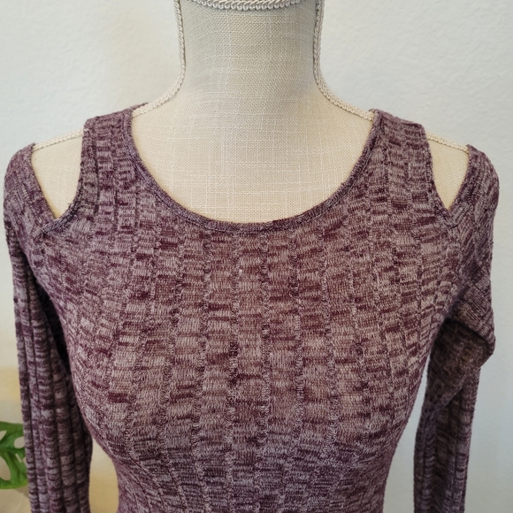 Hollister Purple Long Sleeve Size Small - Picture 3 of 6
